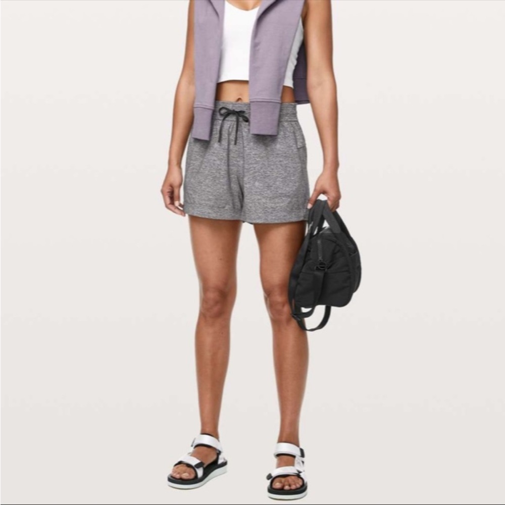 Lululemon Spring Break Away Short II *3"